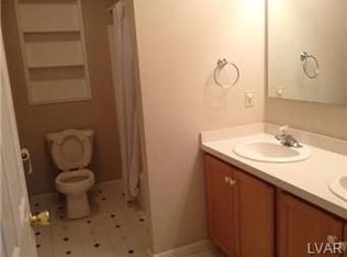 1214 Boxwood Ct, Orefield, PA 18069