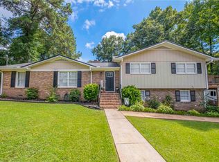 506 Stoney Brook Dr SW, Jacksonville, AL 36265