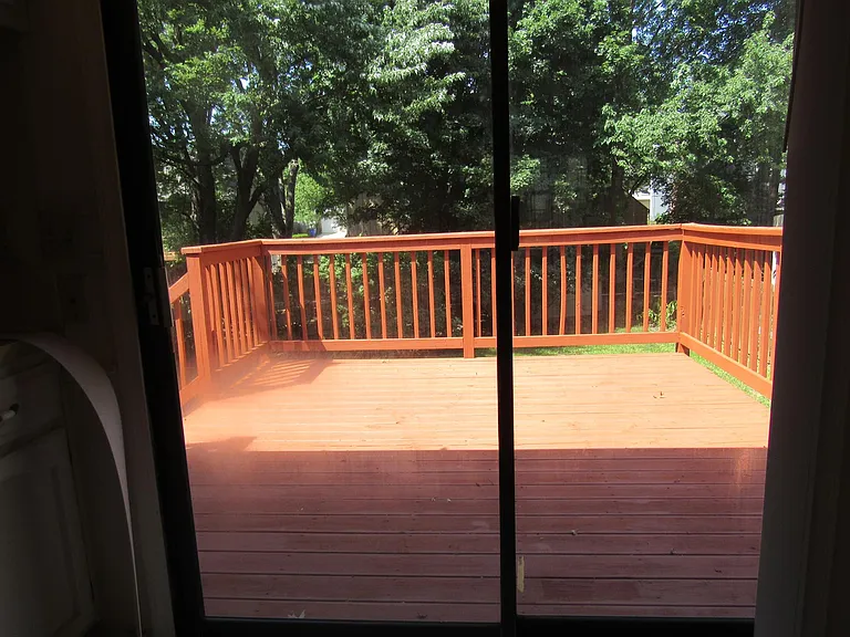 1928 E Sleepy Hollow Dr — Photo 10