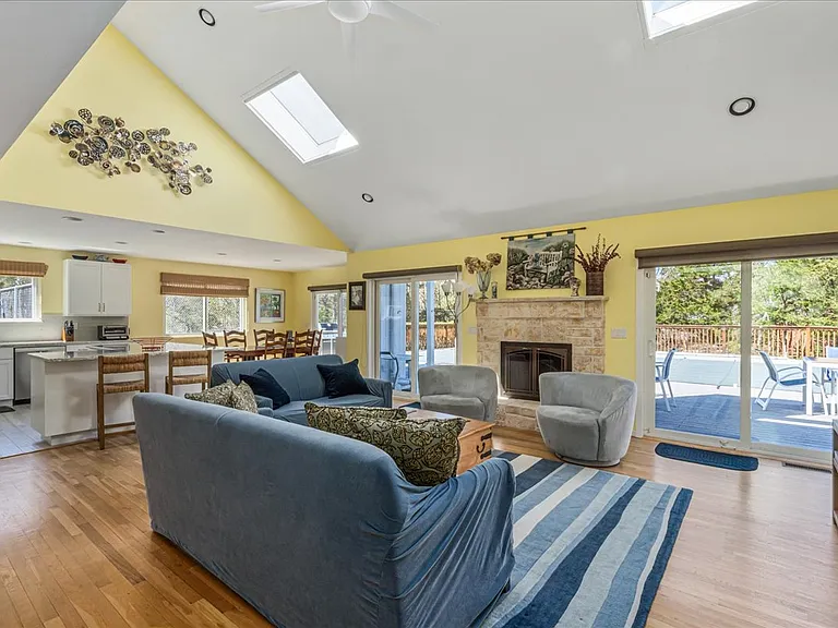 9 Cedarfield Ln — Photo 6