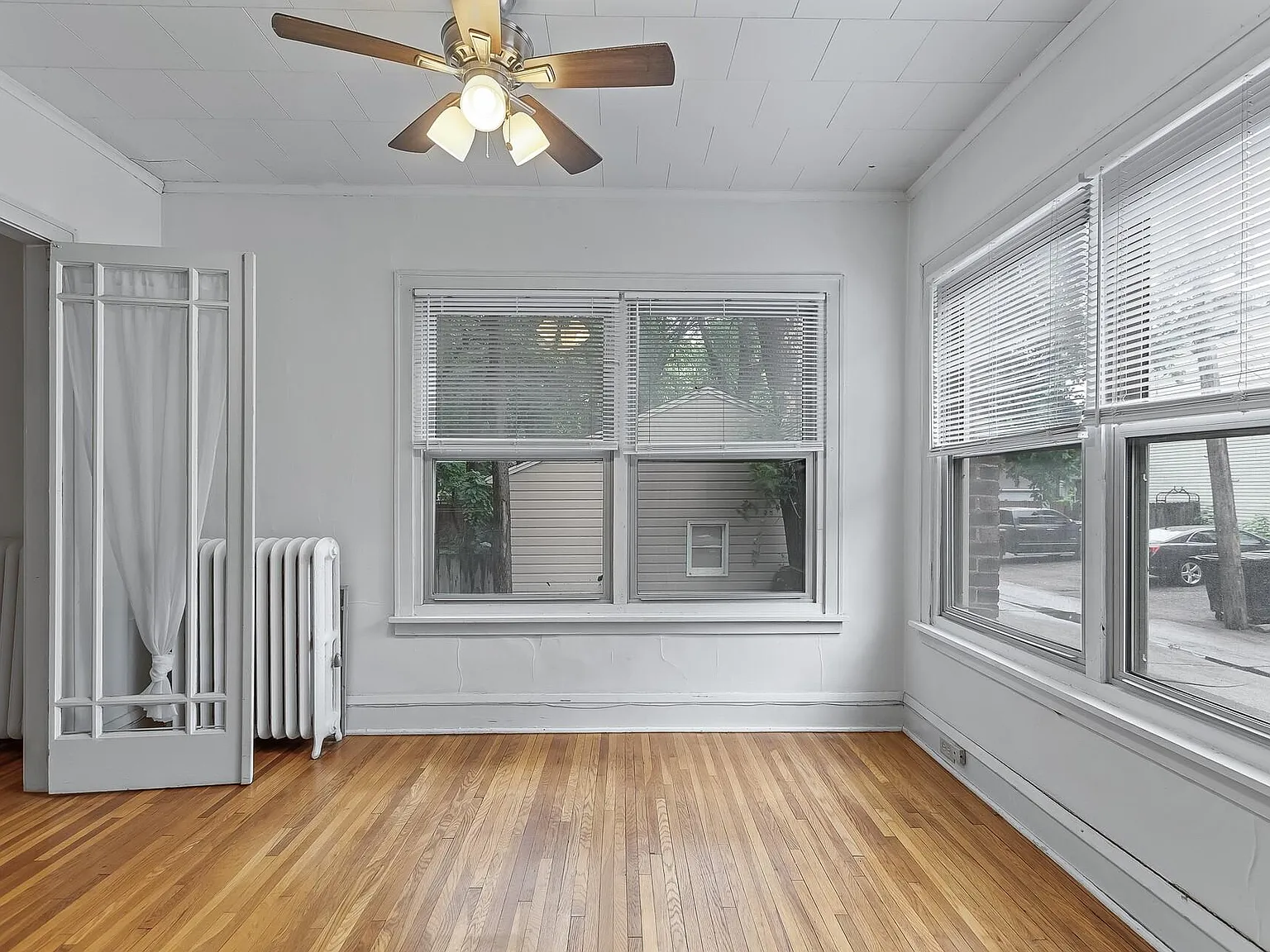2219 Garfield Ave Apartments | Origen Living — Photo 2