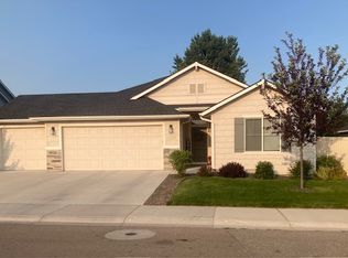 6288 N Seacliff Ave, Meridian, ID 83646