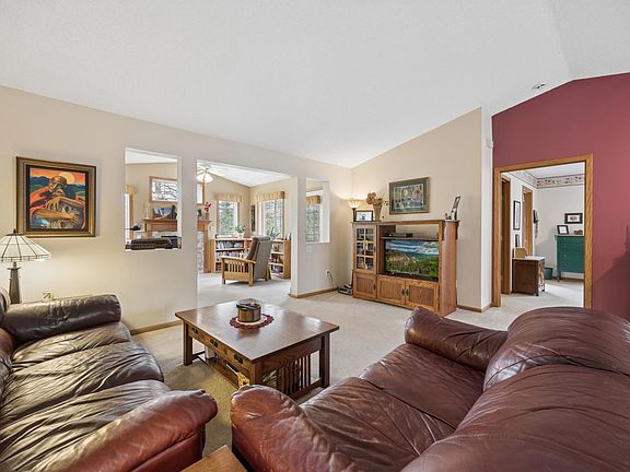 5th image of 8541 Stratford Ln N