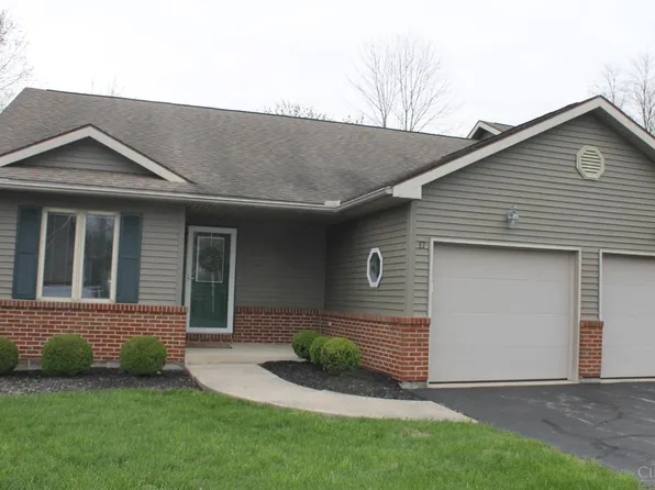 17 Prairie Creek Xing, Wilmington, OH 45177