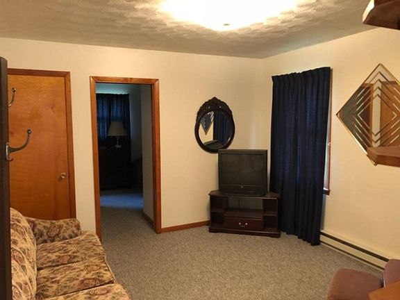 2nd image of 205 S 12th St