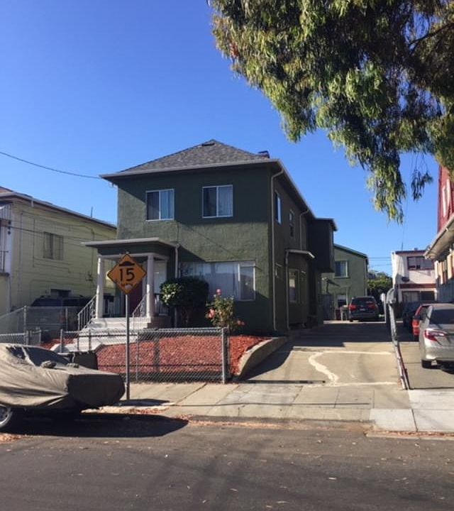 unit for rent is in back building upper