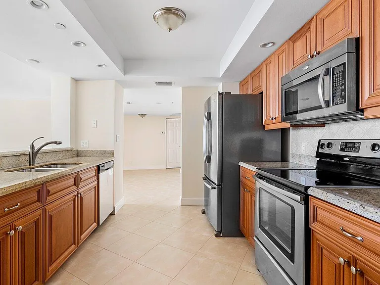 3000 N Ocean Dr #33E — Photo 16