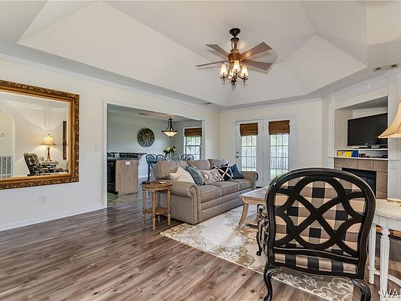 5th image of 5317 Cambridge Dr