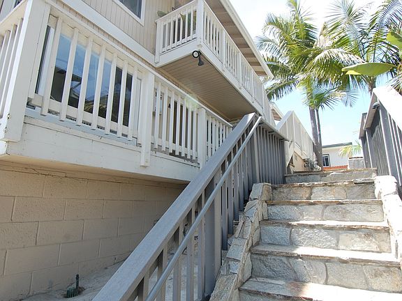 3rd image of 514 Avenida Victoria APT A