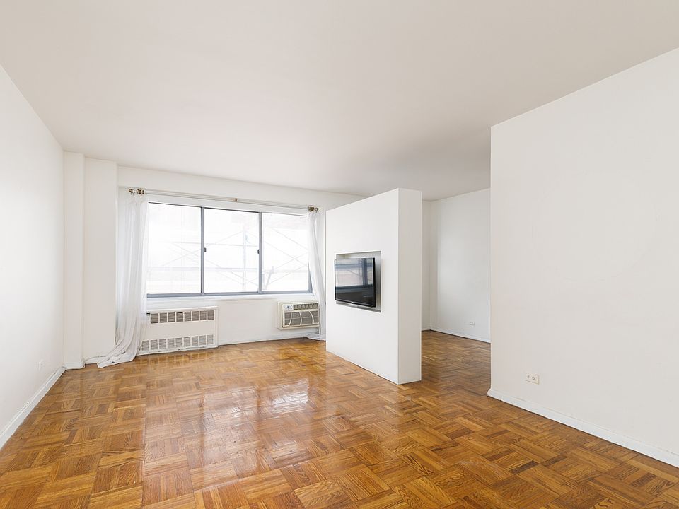 1st image of 175 W 12th St APT 15C