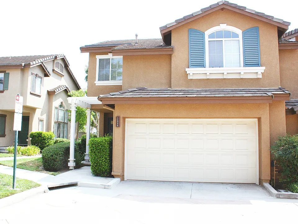 11556 Stonecrest Dr
