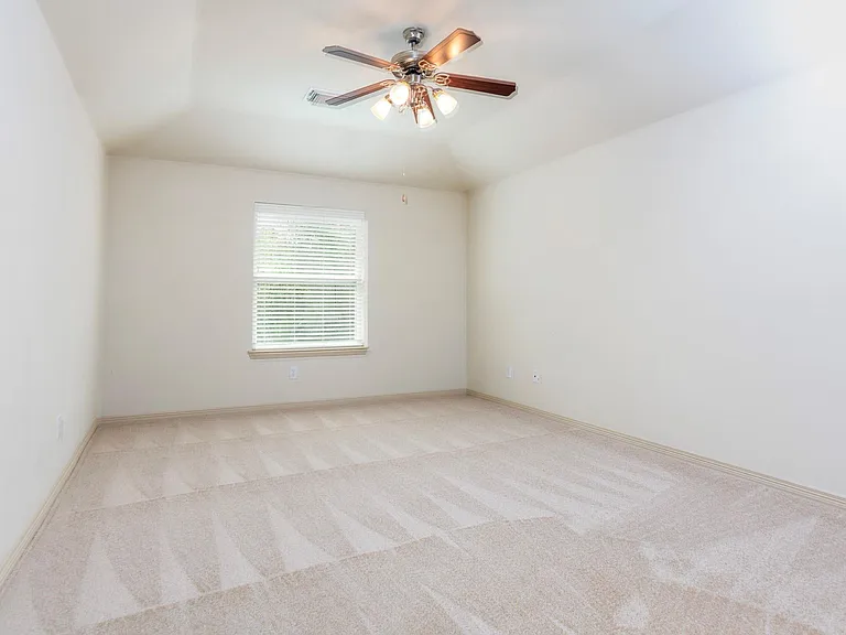 62 S Longsford Cir — Photo 37