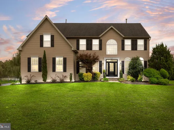 116 Sarah Dr, Mickleton, NJ 08056