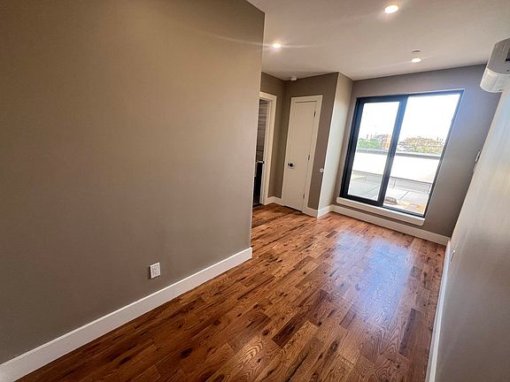 3rd image of 2909 Avenue D #4D