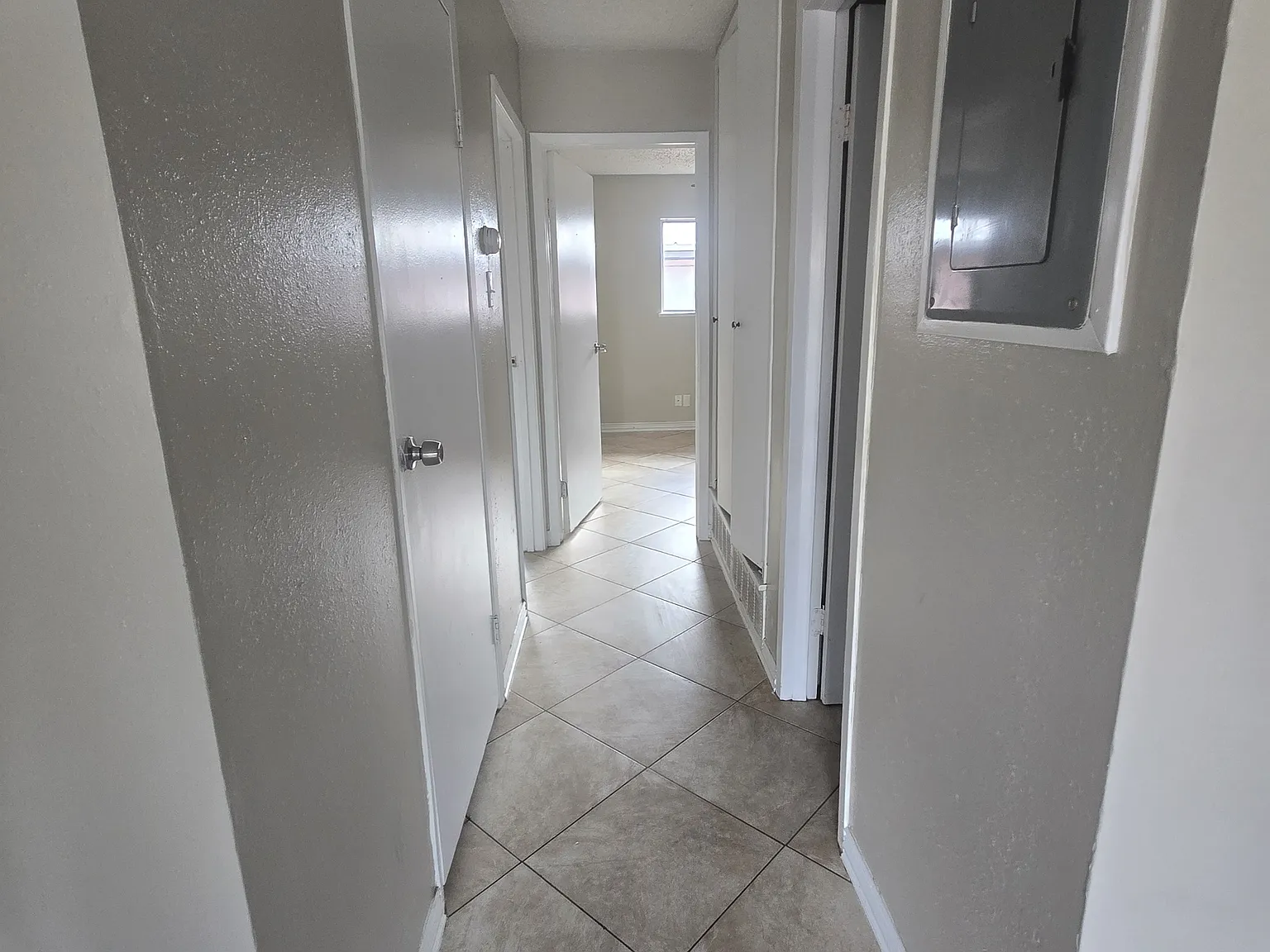 1400 St. Marys - 89 — Photo 3