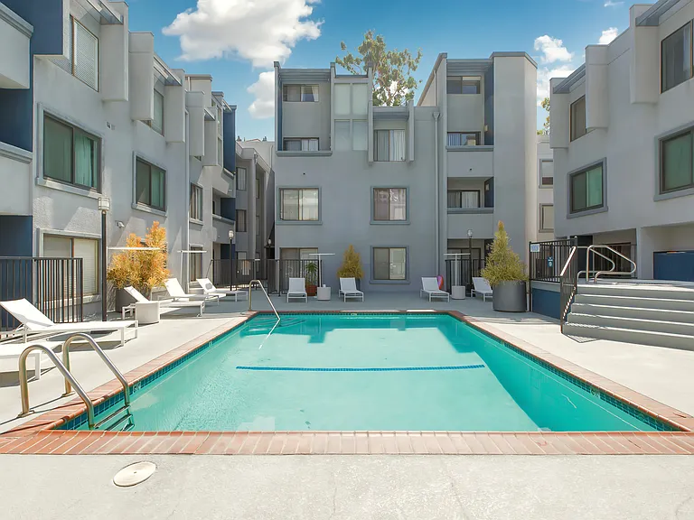 1940 N Highland Ave #3 — Photo 39