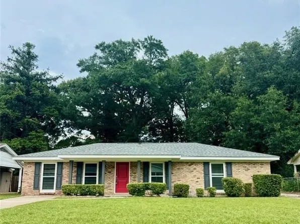 661 Ynestra Dr, Mobile, AL 36609