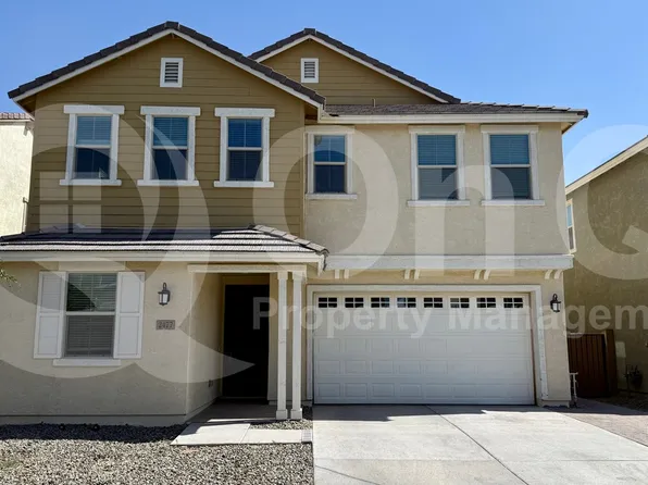 2477 E Pelican Dr, Gilbert, AZ 85297