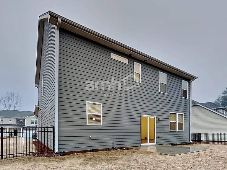 124 Rivulet Dr — Photo 24