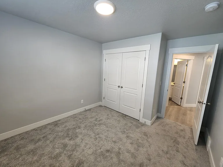 439 E Hill View Dr — Photo 21
