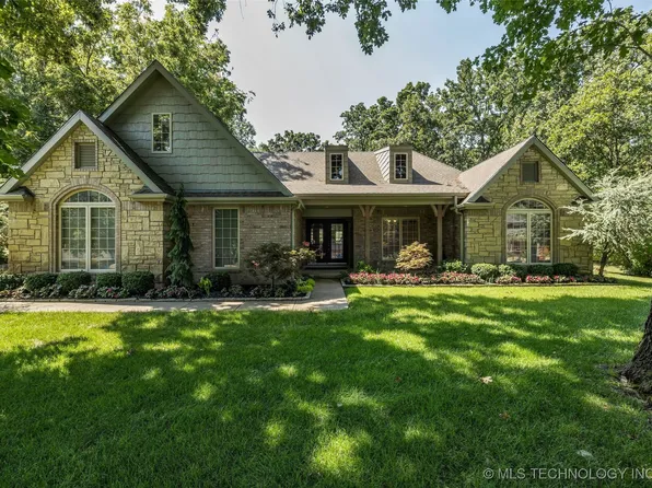 3439 Scenic Dr, Grove, OK 74344