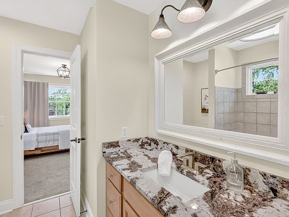 41st image of 157 Giles Ln