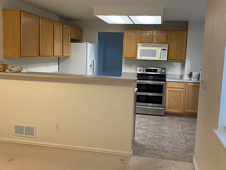 2237 Santa Fe Dr — Photo 3
