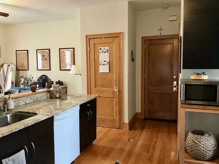 1700 S Loomis St #2-R — Photo 5
