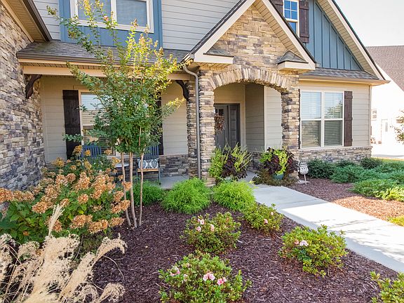 2nd image of 1203 Pleasant Colony Ct