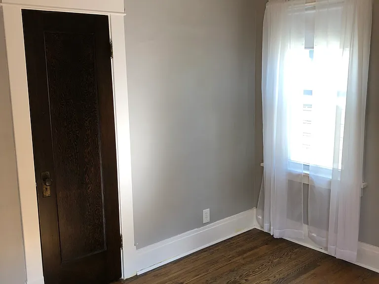 459 Colvin Ave #UPPER — Photo 9