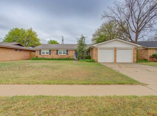 2305 52nd St, Lubbock, TX 79412
