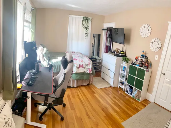 15 Massachusetts Ave #2, Quincy, MA 02169