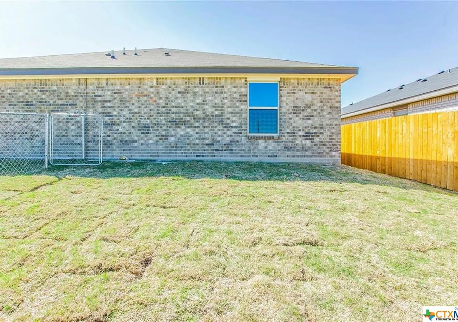 2408 Alterman Dr B — Photo 2
