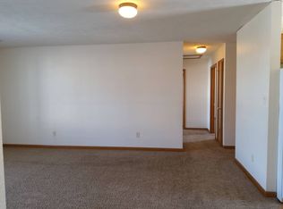 279 Woodridge Ct APT D, Goshen, IN 46528