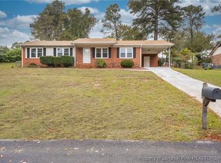 920 Carnegie Dr, Fayetteville, NC 28311