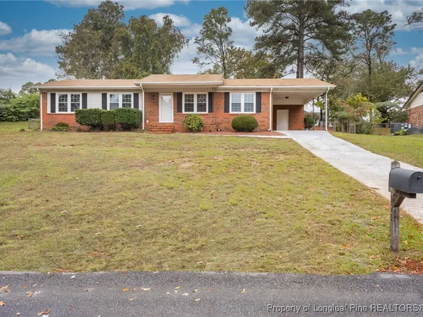 920 Carnegie Dr, Fayetteville, NC 28311
