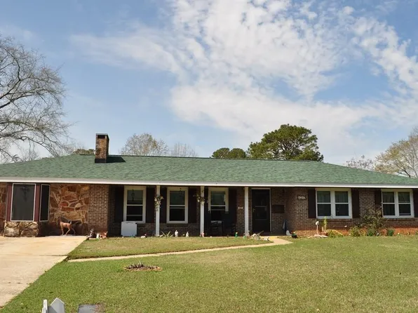 1312 Stanford Rd, Dothan, AL 36305