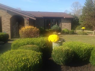 543 Poplar Heights Rd, Point Pleasant, WV 25550