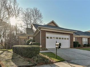 3852 Misty Glen Ct, Matthews, NC 28105