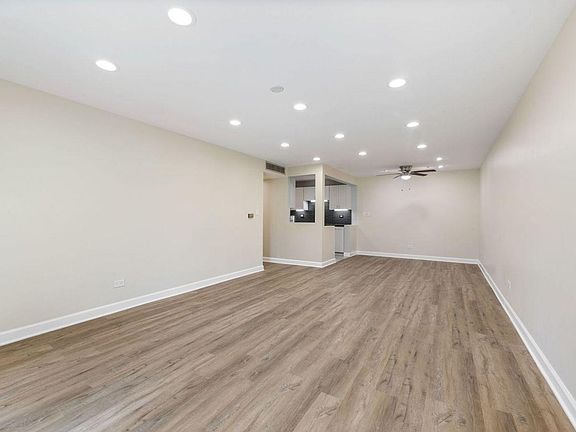 3rd image of 940 Beau Dr Unit 103