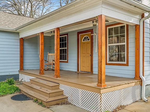 5th image of 1024 Wrenwood St