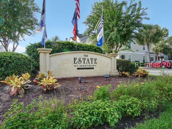 100 Kensington Blvd APT 717, Bluffton, SC 29910