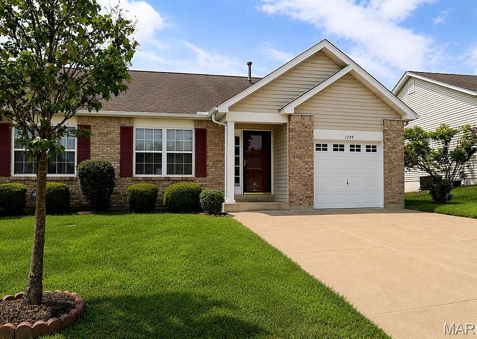 1st image of 1289 Summergate Pkwy Unit 2B