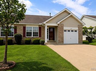 1289 Summergate Pkwy UNIT 2B, Saint Charles, MO 63303