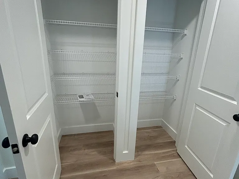 921 Lang St SE #1 — Photo 9