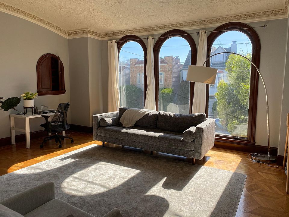 1st image of 2487 15th Ave