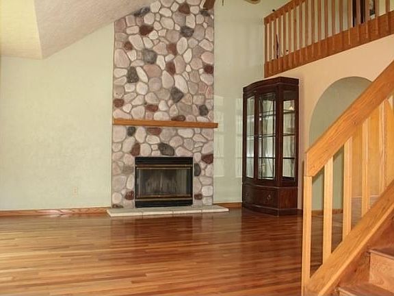 3rd image of 3865 Turnwood Dr