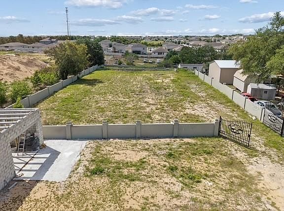 3rd image of 1501 NORTH BOULEVARD W LOT 4