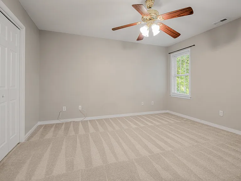 3924 Liberty Point Dr — Photo 45
