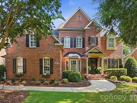2nd image of 16601 Doves Canyon Ln
